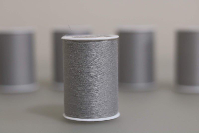 Coats & Clark Dual Duty All-Purpose Grey Thread / 400 Yard Spool/ 1 Spool of Yarn - Image 2